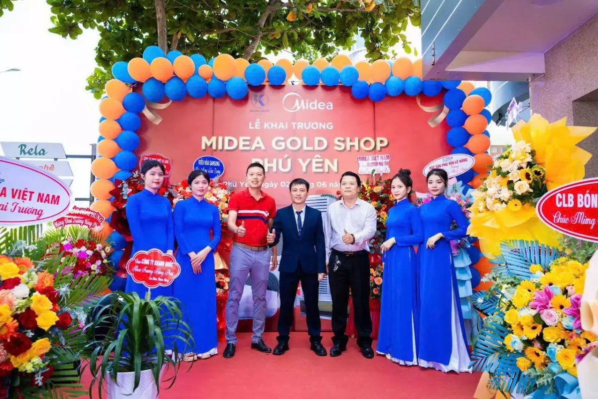  &nbsp; *Khai trương shop Media*