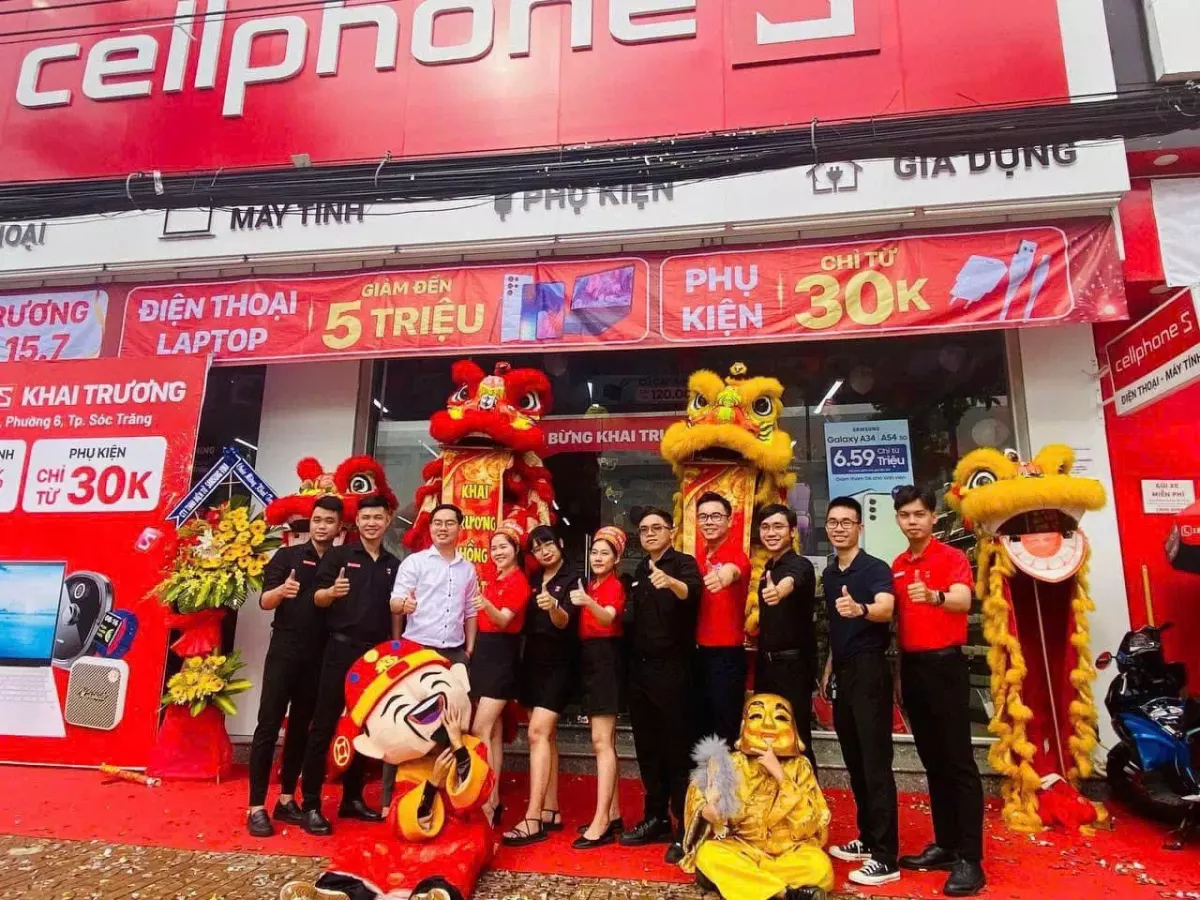 &nbsp;*Khai trương chi nh&aacute;nh Cellphones*