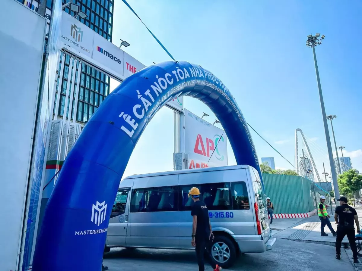 Lễ cất nóc toà nhà phức hợp Marina Central