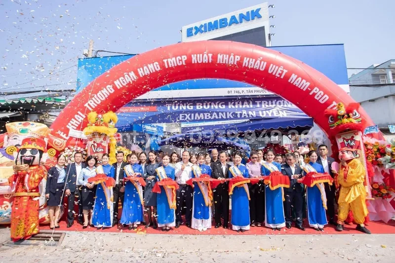 Thiết kế thi công backdrop khai trương chuyên nghiệp