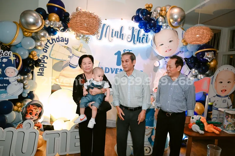 Cho thuê thiết bị sự kiện: Âm thanh, ánh sáng, sân khấu