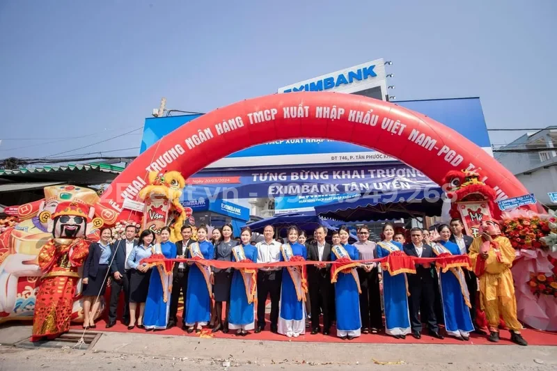 Hướng dẫn kịch bản tổ chức khai trương cửa hàng quần áo chi tiết