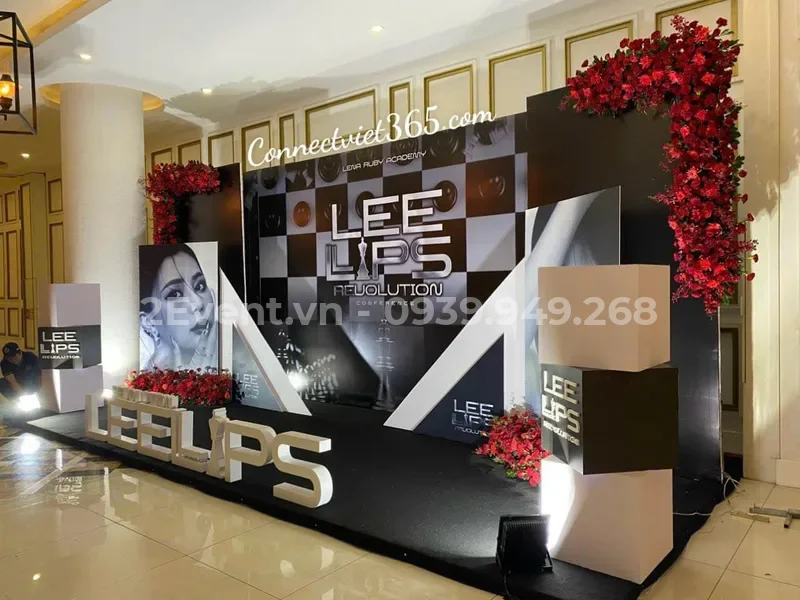 Trang trí và tổ chức Gala Dinner kết hợp teambuilding