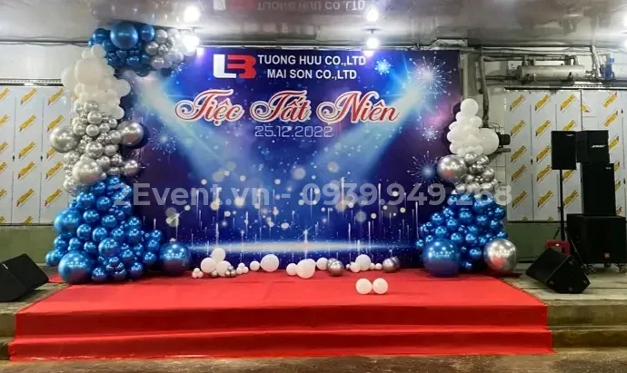 Trang trí và tổ chức Gala Dinner kết hợp teambuilding