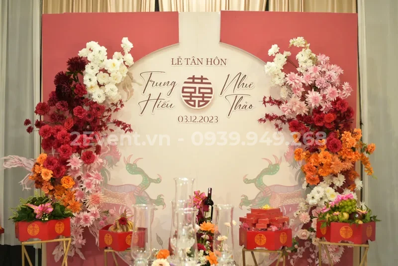 Top mẫu trang trí gia tiên cao cấp, hoa lụa và hoa tươi