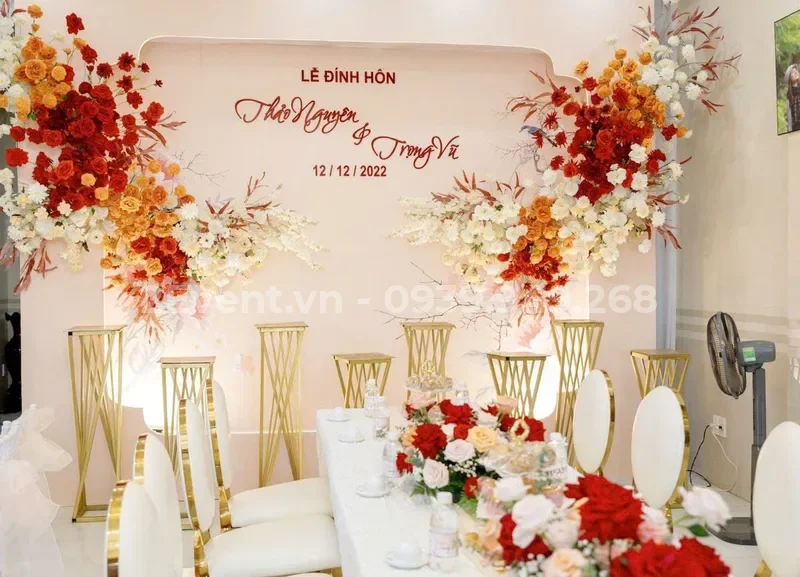 Mẫu trang trí gia tiên tone hồng pastel ngọt ngào