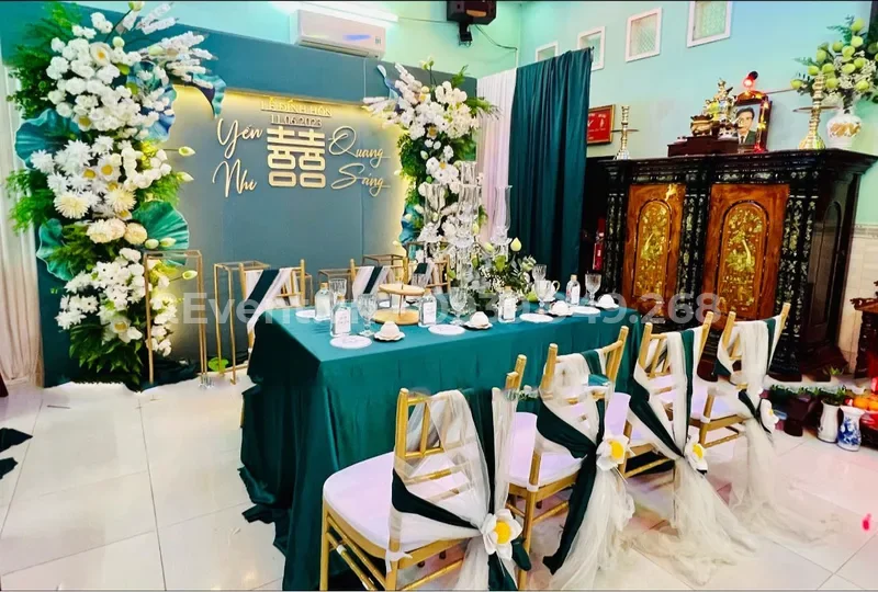 Mẫu trang trí gia tiên tone hồng pastel ngọt ngào