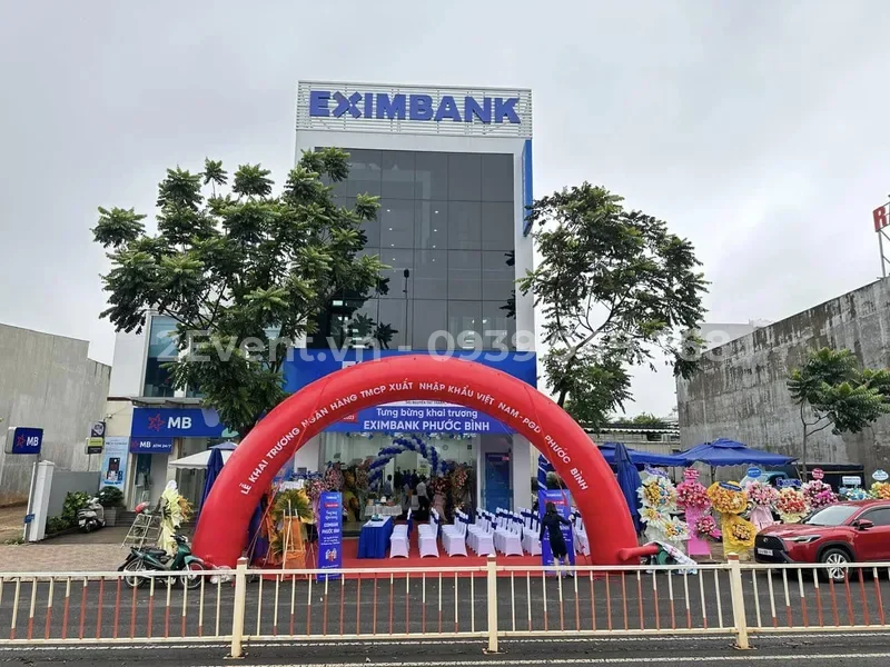 Mẫu trang trí khai trương đẹp, chuyên nghiệp từ 2Event