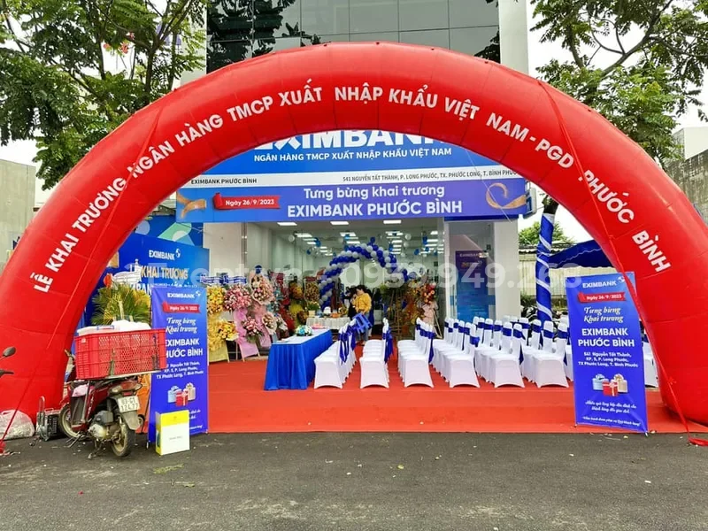 Mẫu trang trí khai trương nhà hàng thu hút khách, nhiều tài lộc