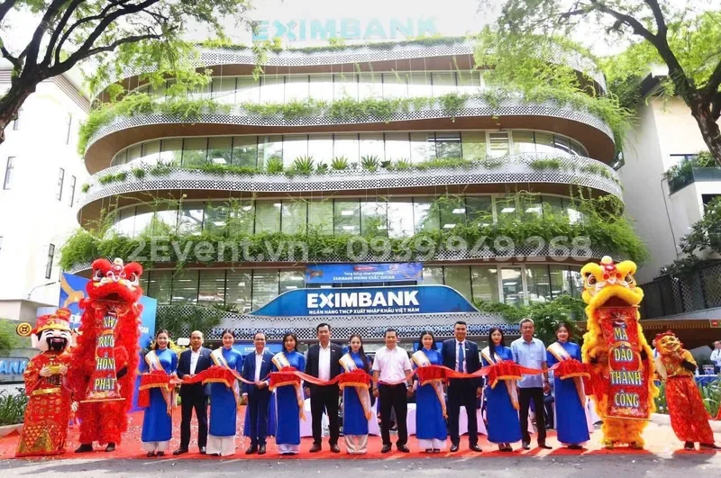 Mẫu trang trí khai trương quán ăn thu hút khách, nhiều tài lộc