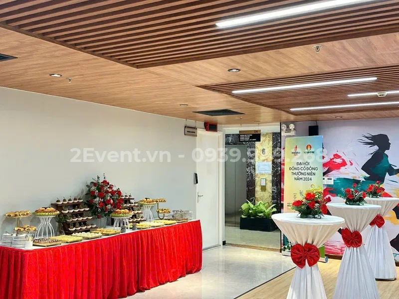 Mẫu trang trí khai trương quán cafe thu hút khách, nhiều tài lộc