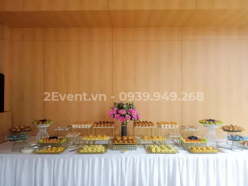 Mẫu trang trí khai trương shop mỹ phẩm thu hút khách, nhiều tài lộc