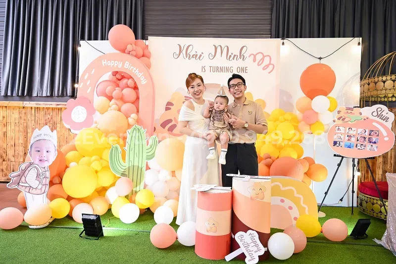 Ý tưởng trang trí sinh nhật chủ đề ô tô cho bé yêu