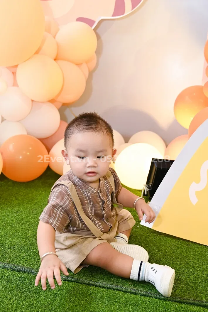Ý tưởng trang trí sinh nhật chủ đề hổ con cho bé yêu